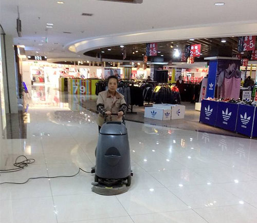 商(shang)場保潔(jie)服務(wù)