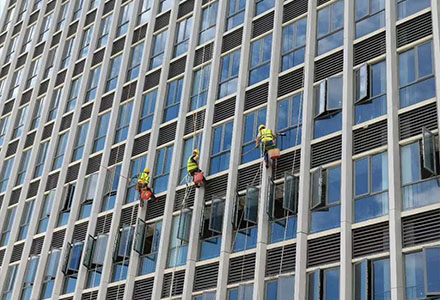 外牆(qiang)清(qing)洗服(fu)務(wù)